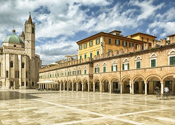 Piazza i Ascoli