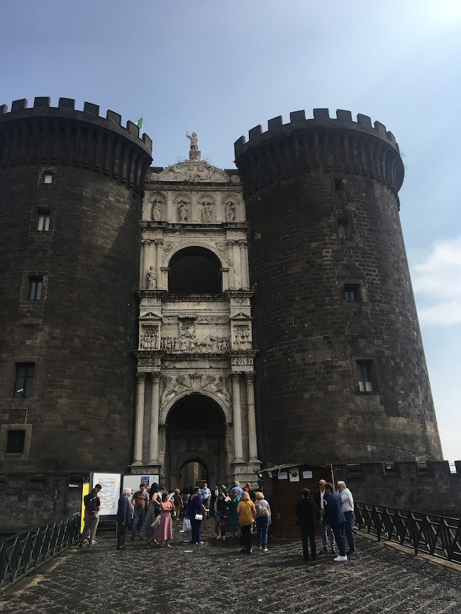 Castel Nuovo Napoli