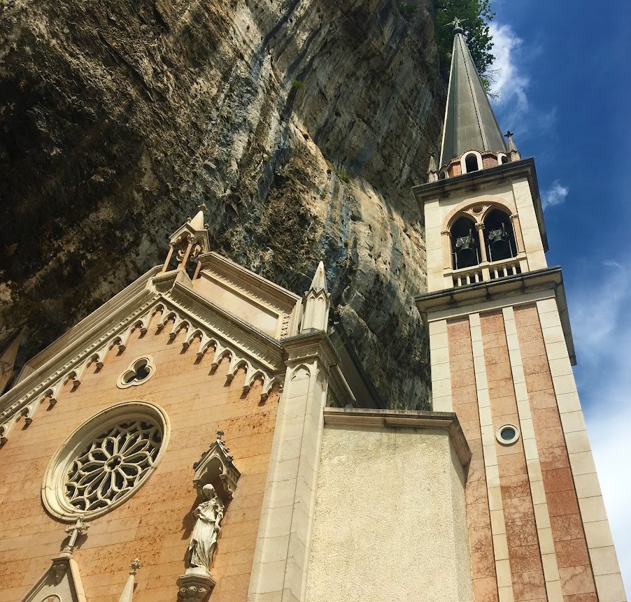 Madonna della Corona