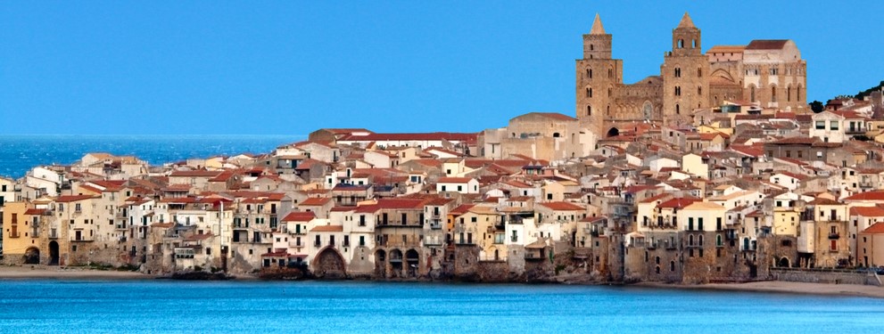 Cefalu er middelalder på Sicilien